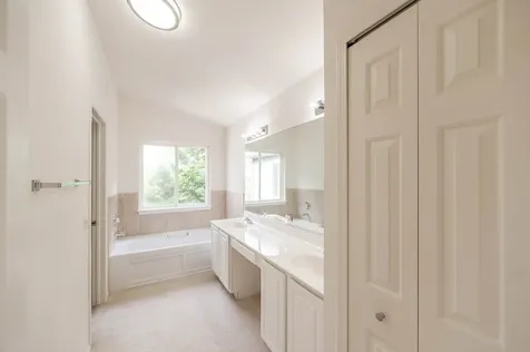 1716 Normandy Woods Court Grayslake IL 60030