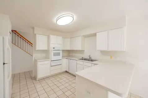 1716 Normandy Woods Court Grayslake IL 60030