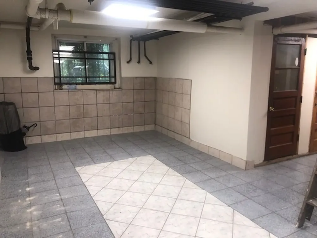 1634 West Fargo Avenue Chicago IL 60626