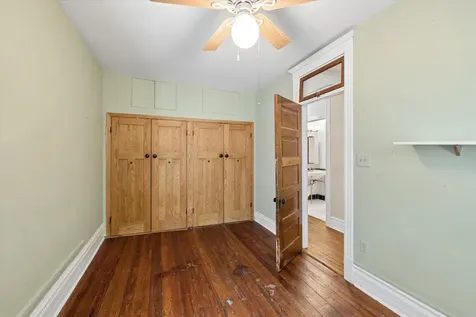 1454 West Cuyler Avenue Chicago IL 60613