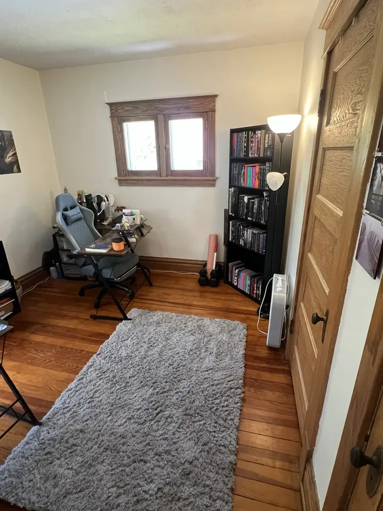 519 Palace Street Aurora IL 60506
