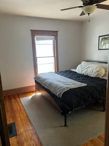 519 Palace Street Aurora IL 60506
