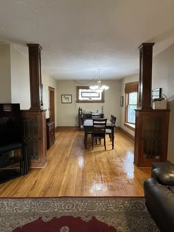 519 Palace Street Aurora IL 60506