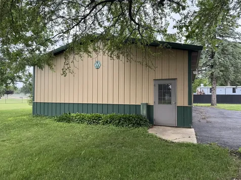 1126 East State Street Sycamore IL 60178