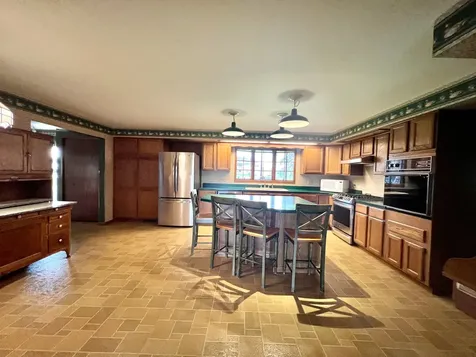 1126 East State Street Sycamore IL 60178