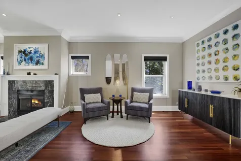 1621 West Rosehill Drive Chicago IL 60660
