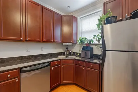 7050 North Damen Avenue Chicago IL 60645