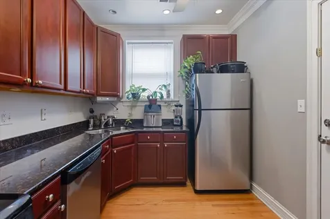 7050 North Damen Avenue Chicago IL 60645