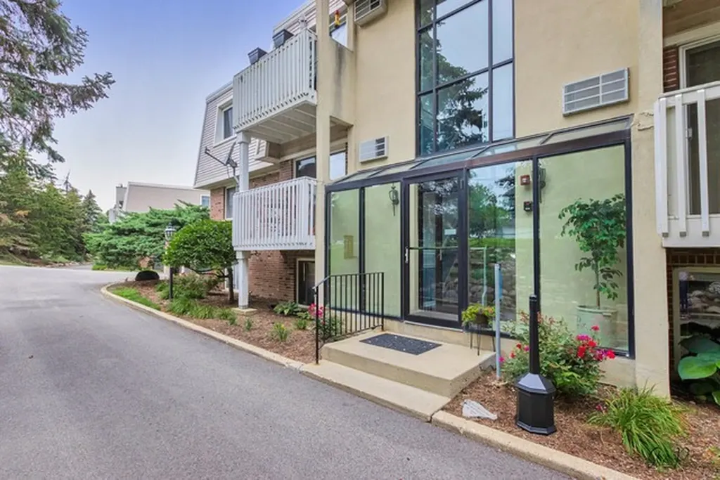 211 East Liberty Street Wauconda IL 60084