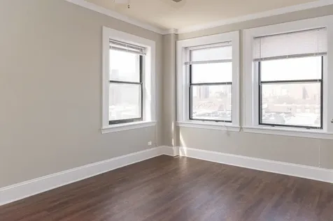 817 West Lakeside Place Chicago IL 60640