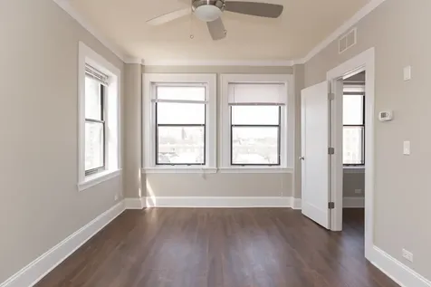 817 West Lakeside Place Chicago IL 60640