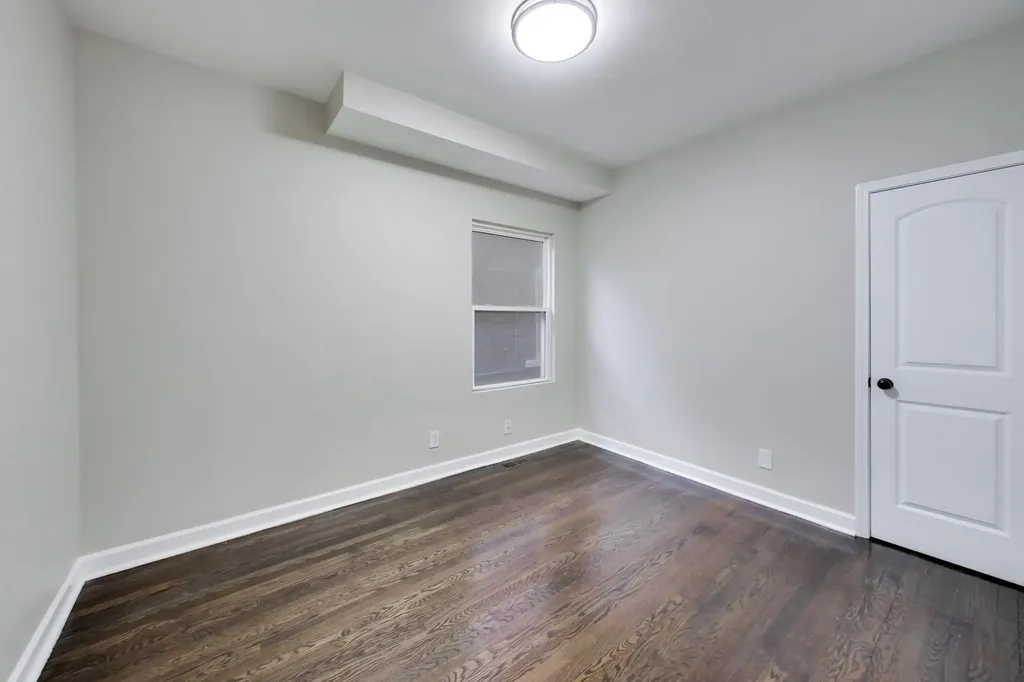 7818 South Merrill Avenue Chicago IL 60649