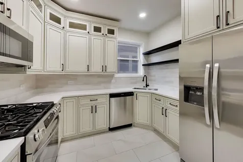 7818 South Merrill Avenue Chicago IL 60649