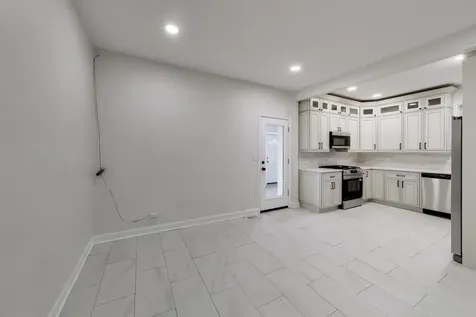 7818 South Merrill Avenue Chicago IL 60649
