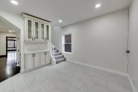 7818 South Merrill Avenue Chicago IL 60649