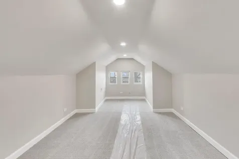 7818 South Merrill Avenue Chicago IL 60649