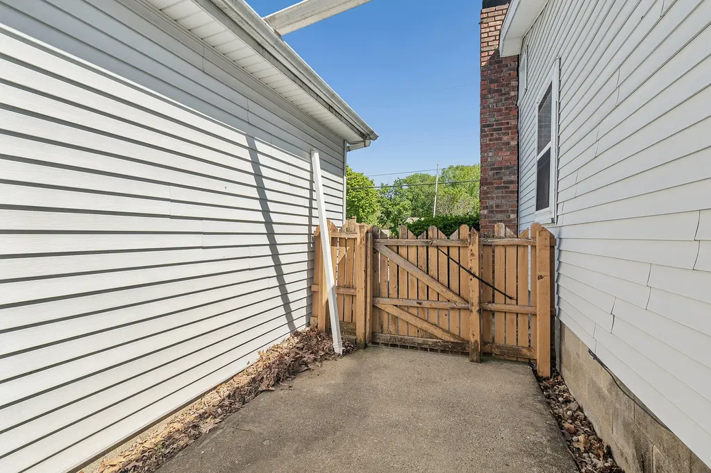 230 West Joliet Highway New Lenox IL 60451