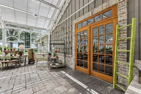 1126 East State Street Sycamore IL 60178