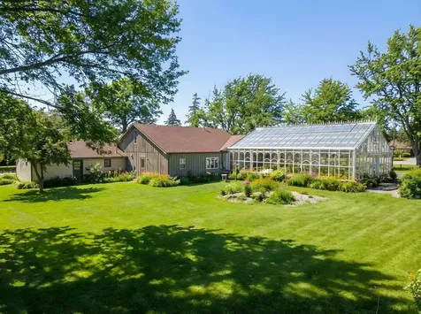 1126 East State Street Sycamore IL 60178