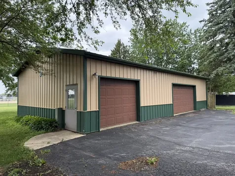 1126 East State Street Sycamore IL 60178