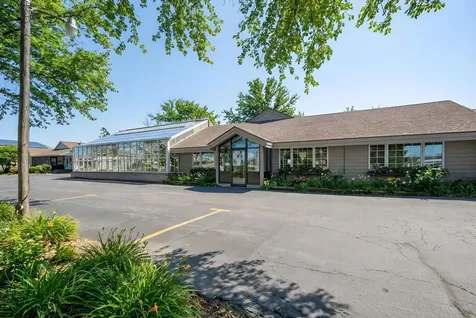 1126 East State Street Sycamore IL 60178