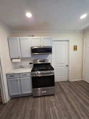 16744 Trapet Avenue Hazel Crest IL 60429
