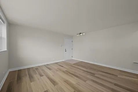 10121 Hartford Court Schiller Park IL 60176
