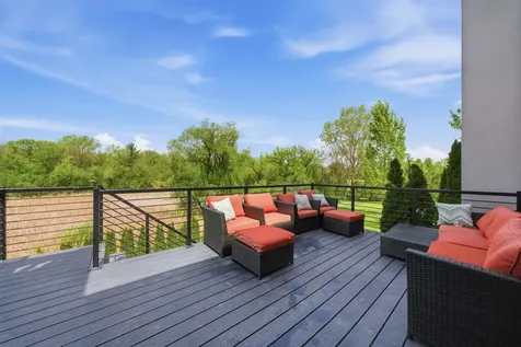 9 Falcon Lakes Drive South Barrington IL 60010