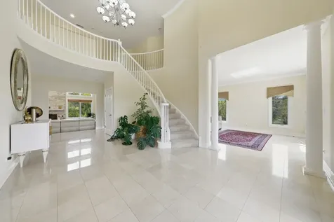 9 Falcon Lakes Drive South Barrington IL 60010