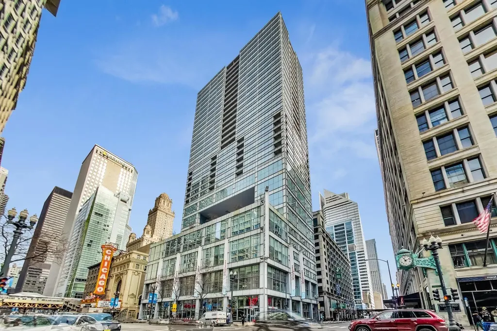 8 East Randolph Street Chicago IL 60601
