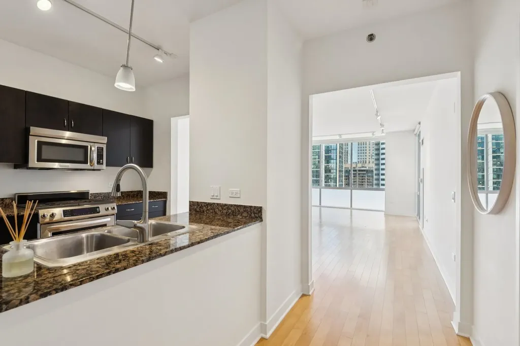 8 East Randolph Street Chicago IL 60601