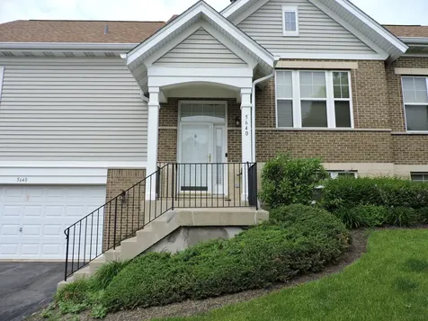 5640 Cambridge Way Hanover Park IL 60133