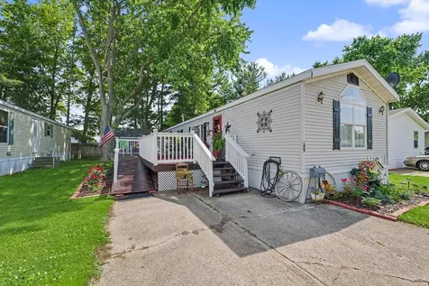 49 Coachman Drive Monticello IL 61856