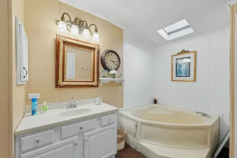 49 Coachman Drive Monticello IL 61856