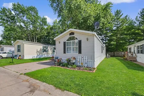49 Coachman Drive Monticello IL 61856