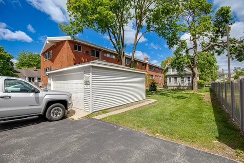 422 W Wesley Street Wheaton IL 60187
