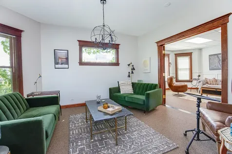422 W Wesley Street Wheaton IL 60187