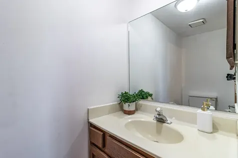 17490 West Chestnut Lane Gurnee IL 60031