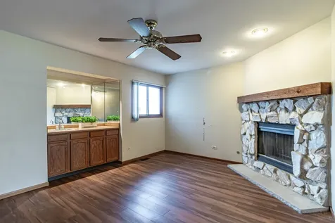 17490 West Chestnut Lane Gurnee IL 60031