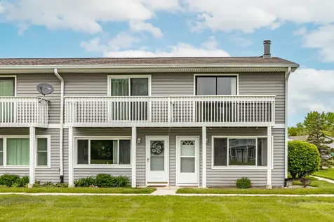 17490 West Chestnut Lane Gurnee IL 60031