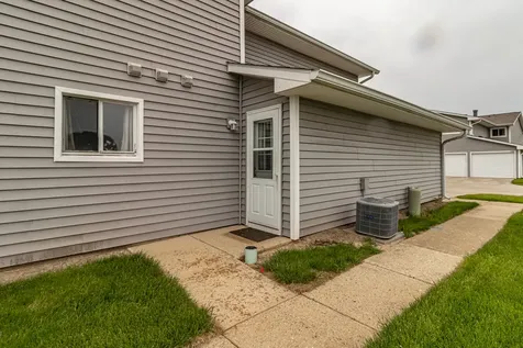 17490 West Chestnut Lane Gurnee IL 60031