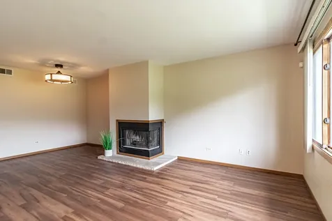 17490 West Chestnut Lane Gurnee IL 60031