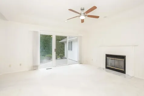 5 Downing Circle Bloomington IL 61704