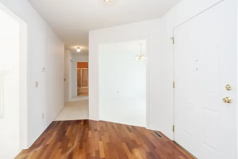 5 Downing Circle Bloomington IL 61704