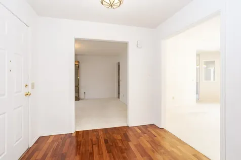 5 Downing Circle Bloomington IL 61704