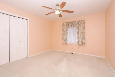 5 Downing Circle Bloomington IL 61704