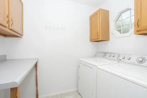 5 Downing Circle Bloomington IL 61704