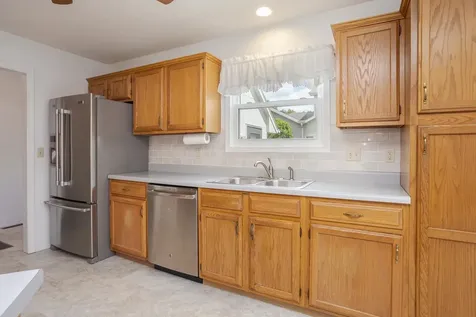 5 Downing Circle Bloomington IL 61704
