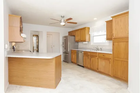 5 Downing Circle Bloomington IL 61704