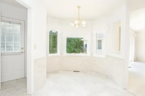 5 Downing Circle Bloomington IL 61704